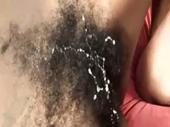 sperme sur chatte poilue noire comp1