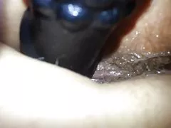 Upskirt femme avec gode