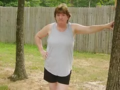 Nu extérieur de Kay ward