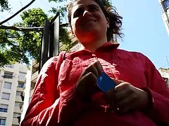 Je lui ai juste demandé si elle voulait baiser