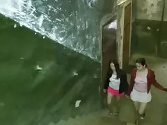 Filles sont amuser dans la chambre à coucher