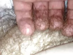 Frotter le ventre mou de wifes, chatte poilue