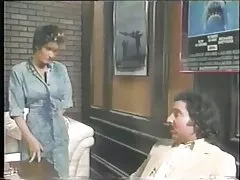 Réalisateur et producteur de vs toupet blanc poil court