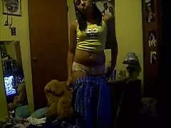 Chaudasse poilue avec bretelles